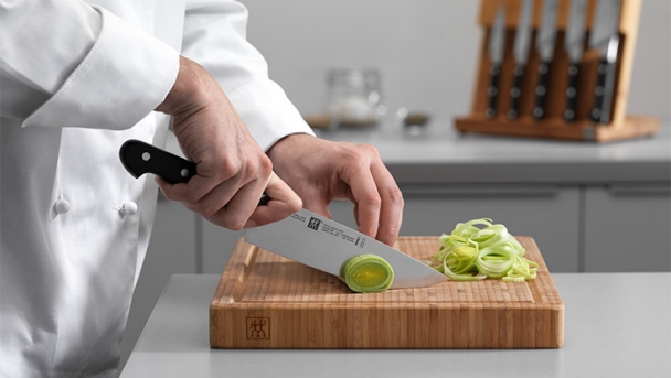 chef"s knife